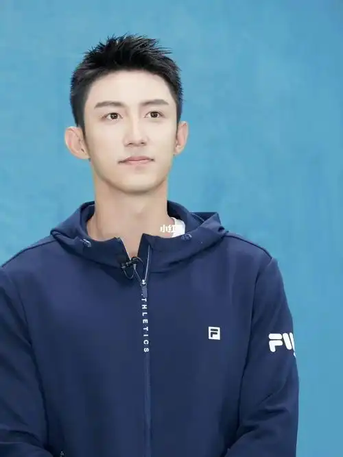 又高又帅的黄景瑜7815#黄景瑜  #最好的黄景瑜  #安利黄景瑜