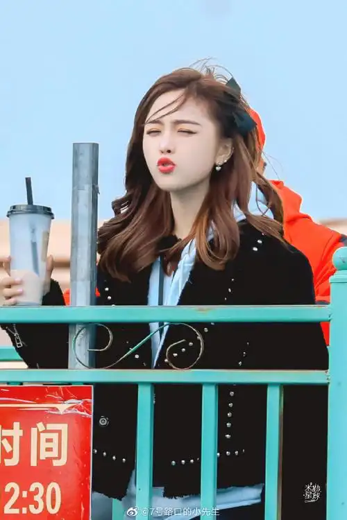 孟美岐吴宣仪程潇微博认证# 改了认证没关.