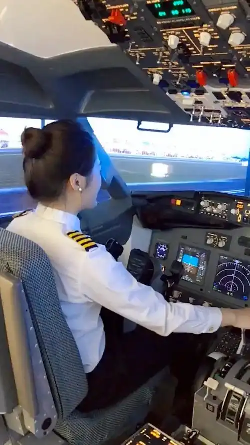 美女机长,驾驶飞机起飞