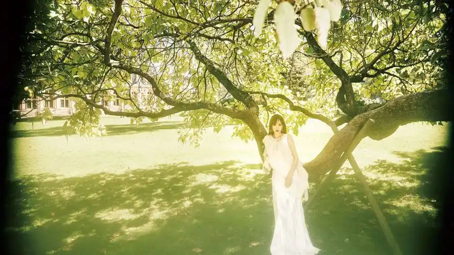 唐嫣唯美浪漫写真图片桌面壁纸