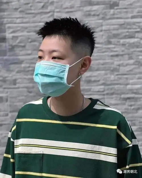 3种男生两边铲发型干净帅气值得尝试