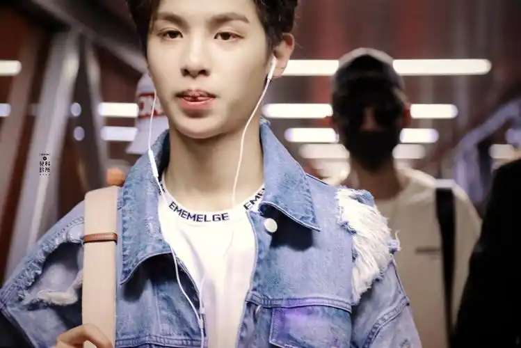 justin 黄明昊 - 堆糖,美图壁纸兴趣社区