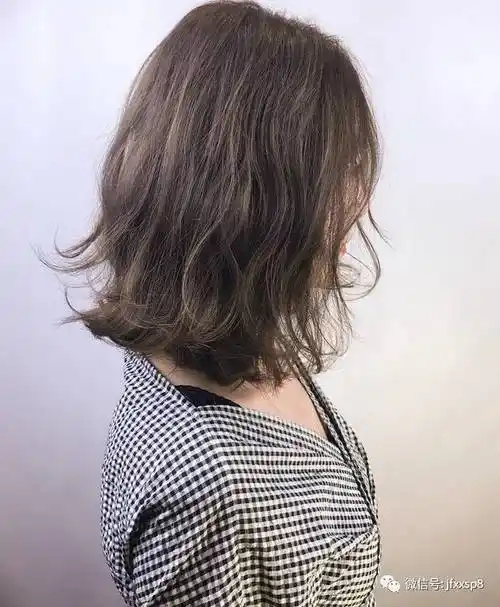 冬季流行"空气感烫发"_发型