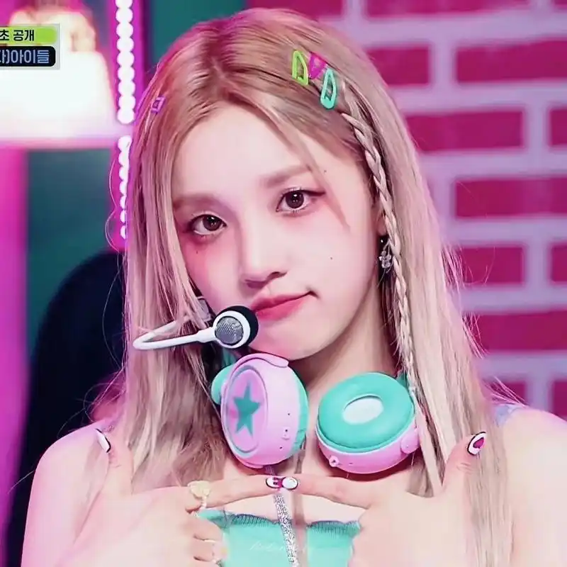 (g)i-die|宋雨琦 绝美头像 宋雨琦(yuqi),1999年9月23日出生于北京市