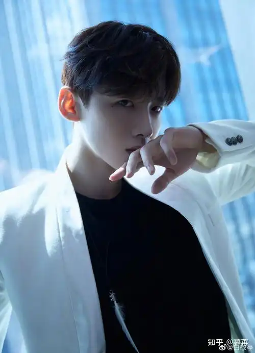 有没有白鸽能发发白敬亭的神图/夸夸我们白白? - 知乎