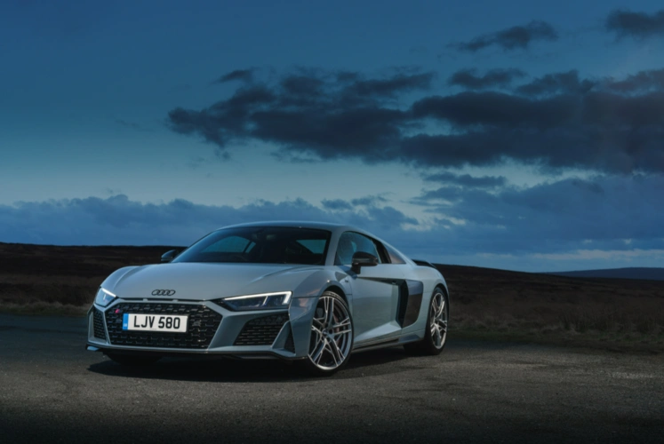 奥迪领先宝马奔驰在华喜提700万销量未来五年将提供超20款纯电车型