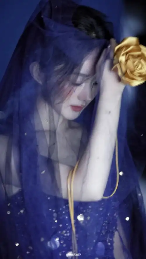 赵丽颖雪祭司神女妆##赵丽颖时尚芭莎闭年刊封面