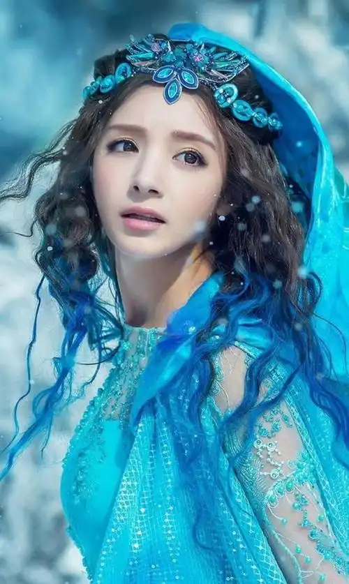 麦迪娜幻城岚裳剪瞳