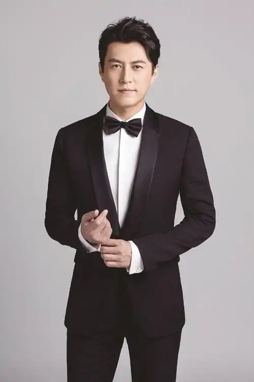 中国煤矿文工团副团长靳东:将剧场搬到山水间