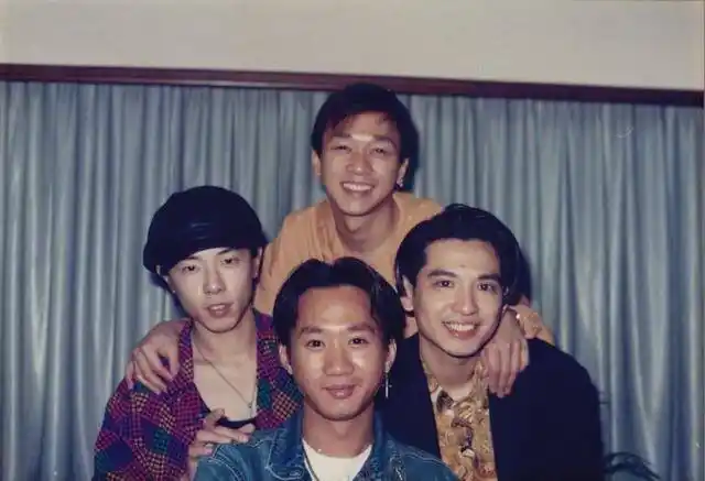 致敬beyond | 怀旧相片100张 怀念黄家驹 怀念青春