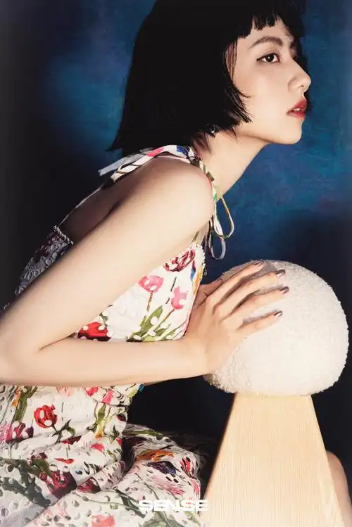 刘惜君sense六月刊##刘惜君奇幻色彩光影大片