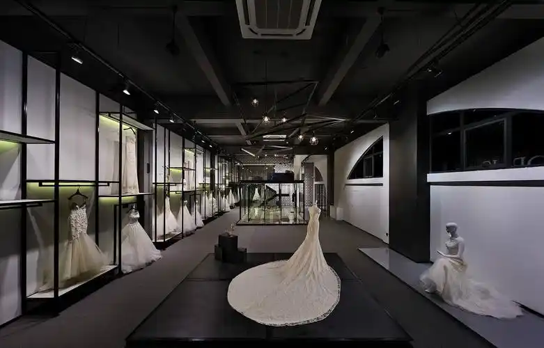 定制婚纱店-淮北几又红点装饰设计工作室