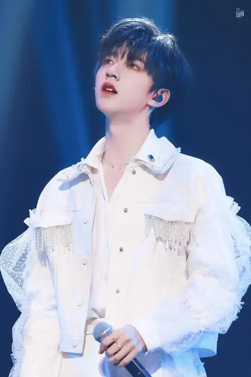 贺峻霖 - 堆糖,美图壁纸兴趣社区