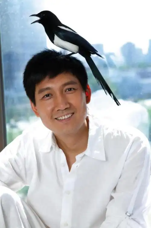 回顾李崇霄:与外籍妻子恩爱23年,去世后,遗孀的痴爱让人泪目