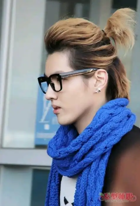 韩国男生扎小辫子秀出帅气度 新年出行最拉风的扎头发系列-图6