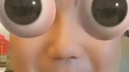 七哥本尊大眼珠子表情包