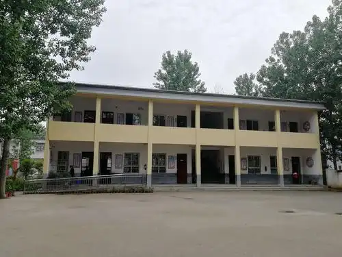 展现农村小学教育新特色 推进义务教育均衡发展——看彭桥乡新店村