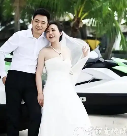 演员郝蕾,与丈夫离婚后独自抚养双胞胎儿子,曾苦恼儿子长相