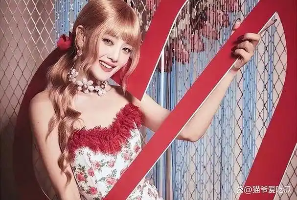 minnine是中泰混血儿吗?详细个人资料一览,妥妥白富美呀