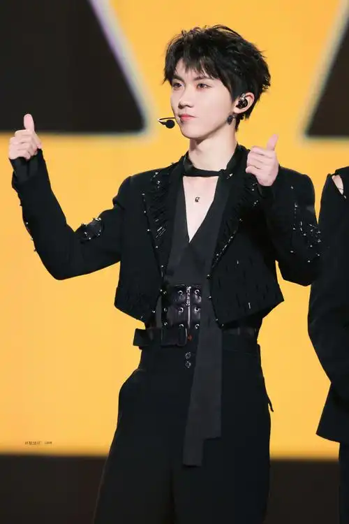 马嘉祺楼间楼演唱会