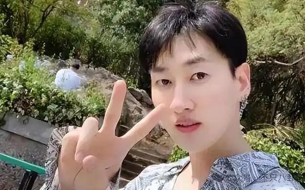 但3年前就有爆料称他俩在一起了|银赫|金赛纶|李知恩_网易订阅