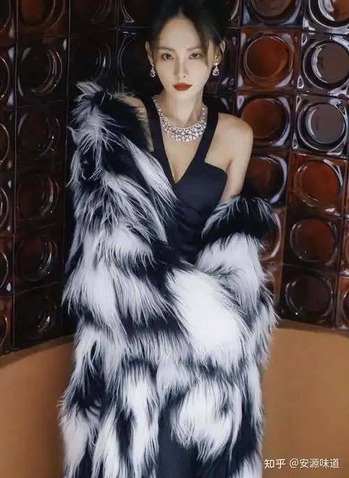 世上绿茶千千万,张嘉倪这种太少见,买超这次遇到顶级玩家