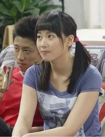 从杨紫换成了另外一个女演员,她的名字叫宁丹琳,这个名字是不是非常的