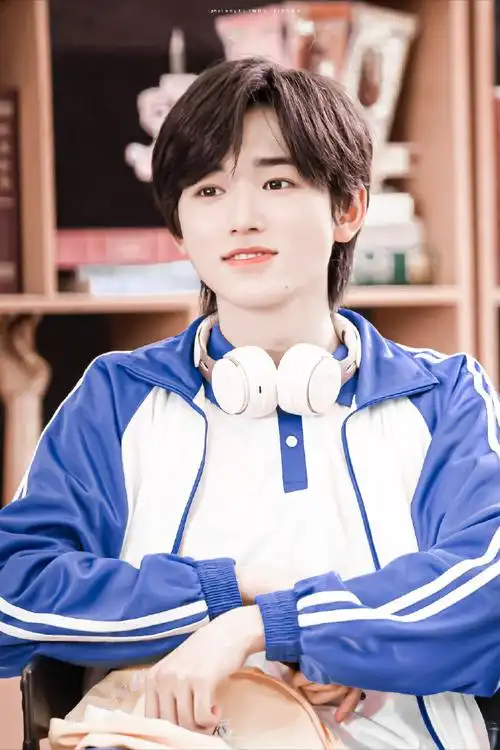 宋亚轩萌探探探案