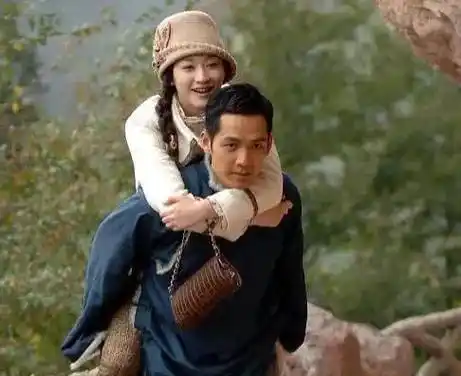 陈星旭《一见倾心》路透剧照大不同,成诈骗现场_观众_钟汉良_李小冉