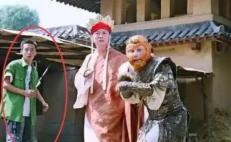 少儿不宜的穿帮镜头,八岁小孩不敢看,蛇精阿姨的二个舌头太吓人