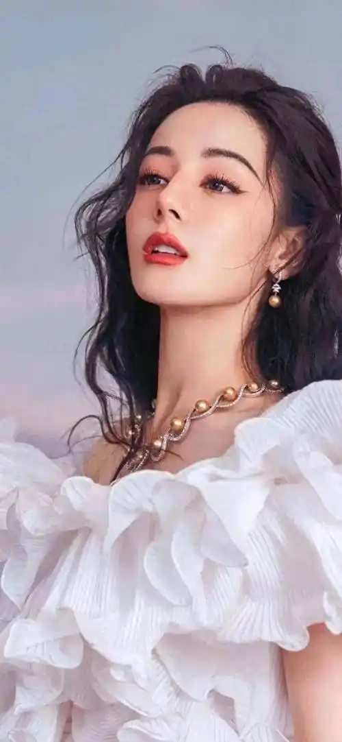 美女系列壁纸第353期-迪丽热巴