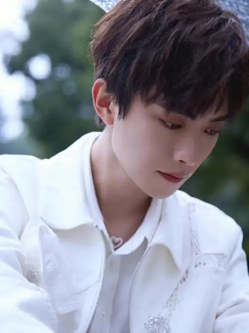 与王敬轩一起探索施华洛世奇