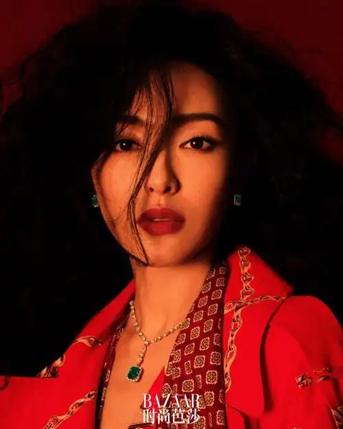 唐嫣落日游轮芭莎大片##明星时尚