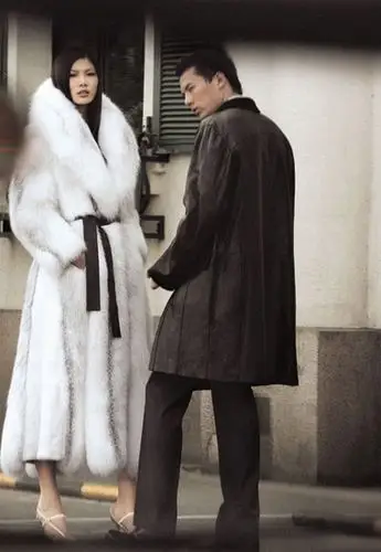 第二项:肚脐生豪毛