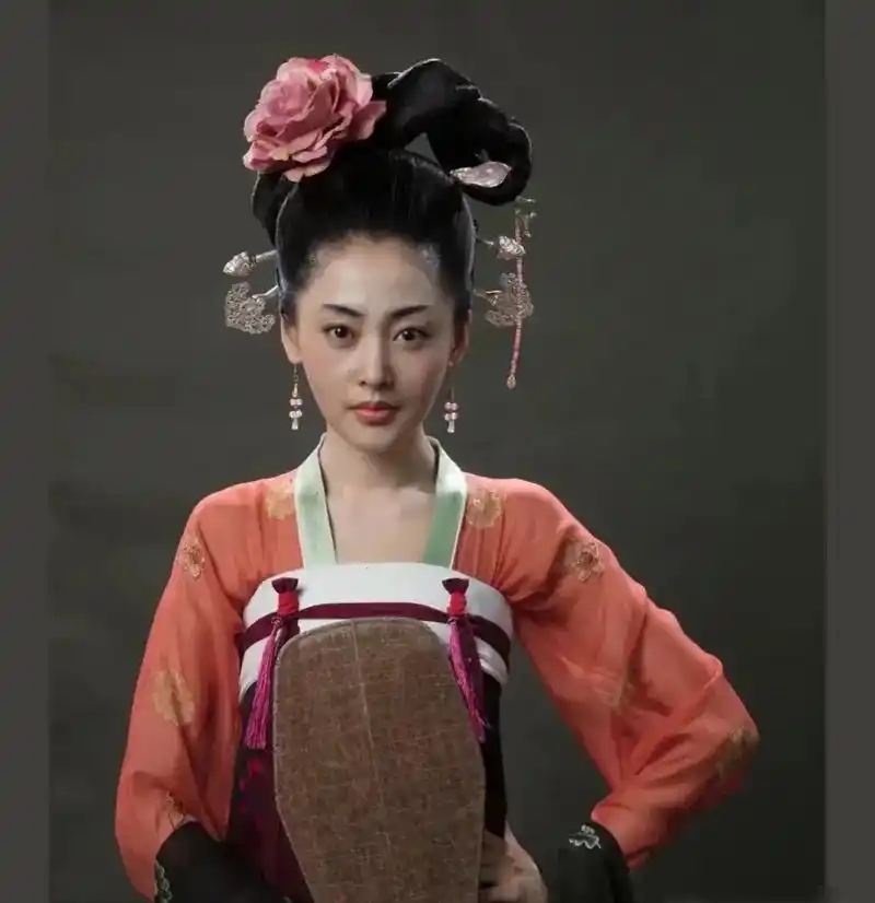 张天爱早期的照片