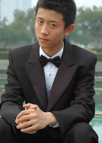 图家有儿女之夏家长子刘星演艺道路上正在升起的一颗新星