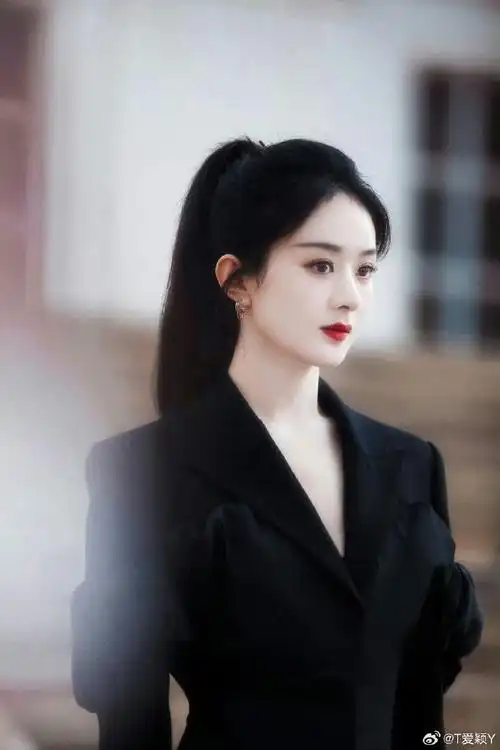 赵丽颖许半夏#你让世上所有情话都若有所指,你让我散落天涯的碎片都