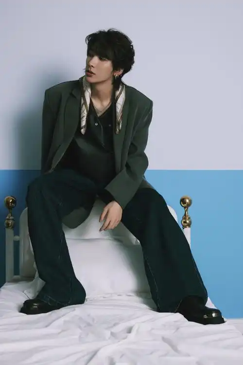 王广允超话快来发帖宠粉#2023不断更#  《mmingpr》杂志封面人物70