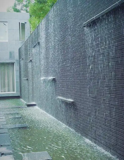 现代风格流水墙装修案例