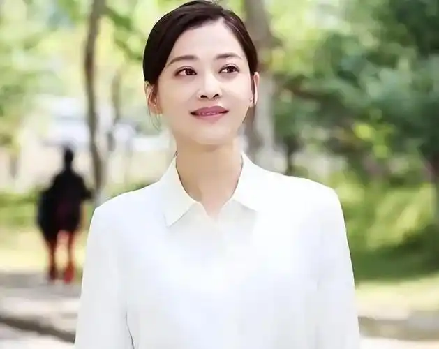 梅婷这一脱,让很多不知情的人误会,黄渤不理她是有原因的