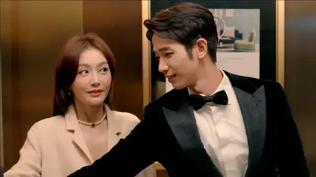 秦岚刘以豪雪中亲吻,浪漫被人打搅,隔着屏幕我都觉得尴尬