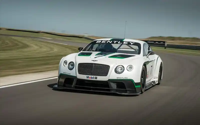 2013款宾利continental gt3超级跑车电脑壁纸
