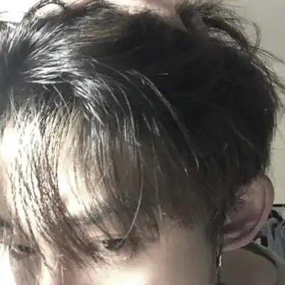 软锦:男生眼睛部位头像/原宿风玩网