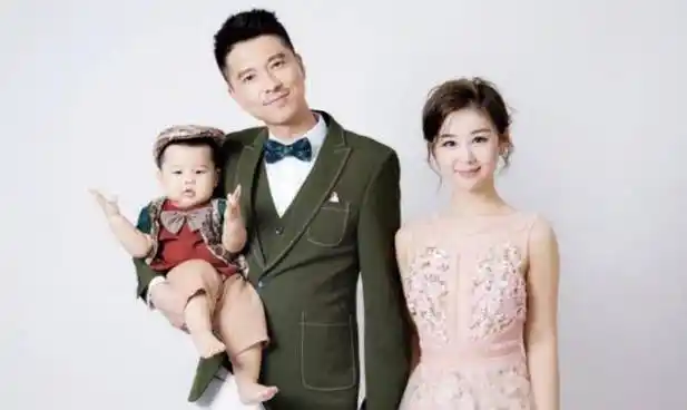 初吻留给富豪老公,被称为娱乐圈最干净女星_王雷_演技_李小萌