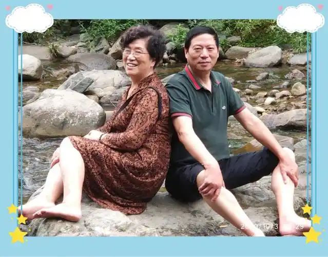 2020年国庆节夫妻俩的合影