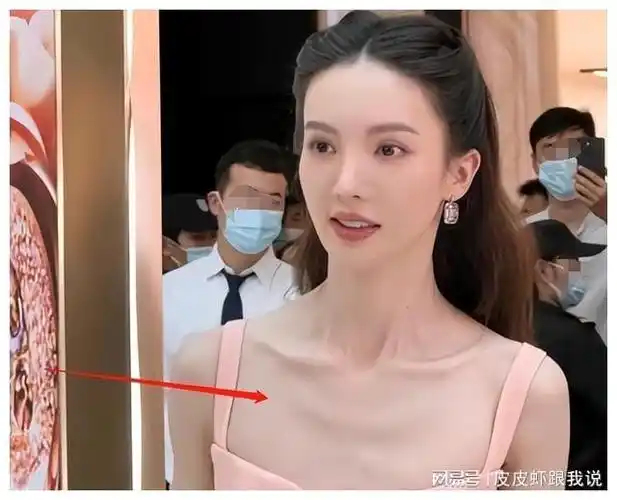 演艺圈残酷的真相,在金晨身上展现得淋漓尽致,张艺谋全说对了