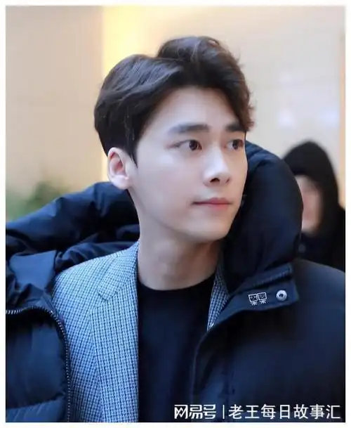 苦苦经营多年的"男神"人设崩塌,李易峰将何去何从