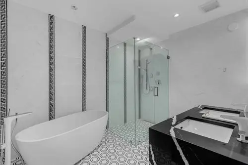 温哥华西区现代精致豪宅体验分享