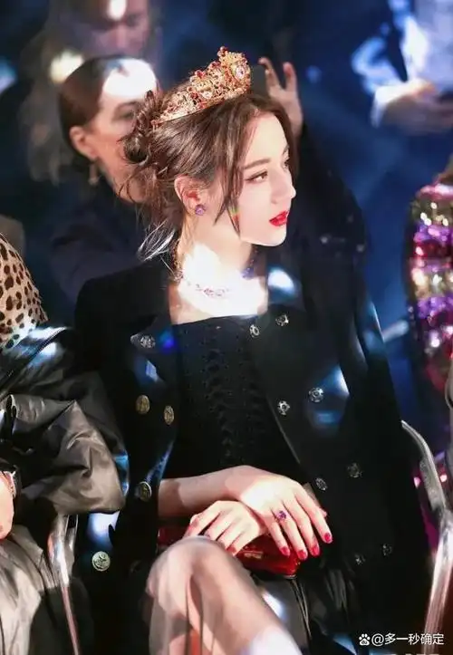 没有"最适合" 只有"都适合" 迪丽热巴的每一个红毯造型直播造型活动