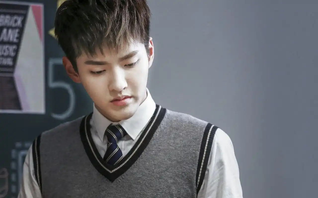 吴亦凡《原来你还在这里》剧照图片桌面壁纸